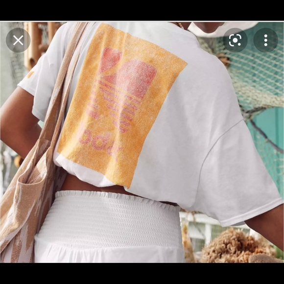 ISO aerie crop tee size small or med - Picture 1 of 2